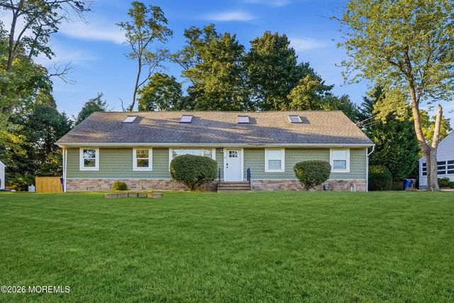 6 Standish Drive, Ocean Twp