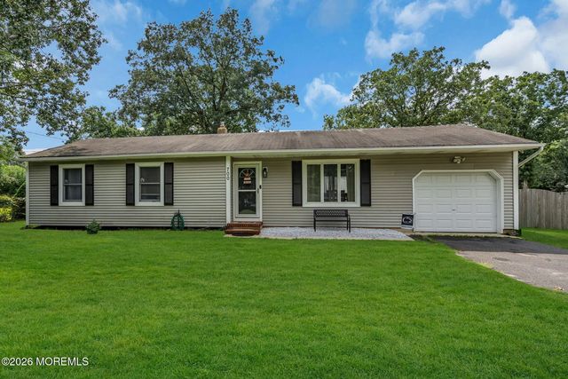 700 Commonwealth Boulevard, Toms River