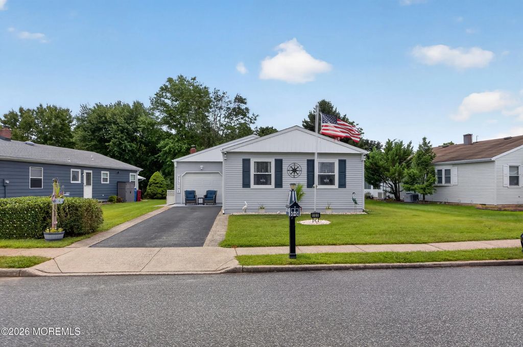 101 Freeport Boulevard, Toms River