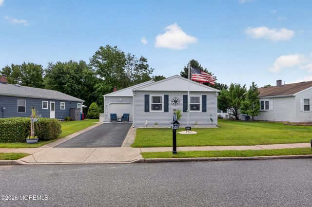 101 Freeport Boulevard, Toms River