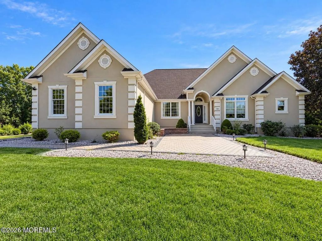 1787 Kathleen Court, Toms River