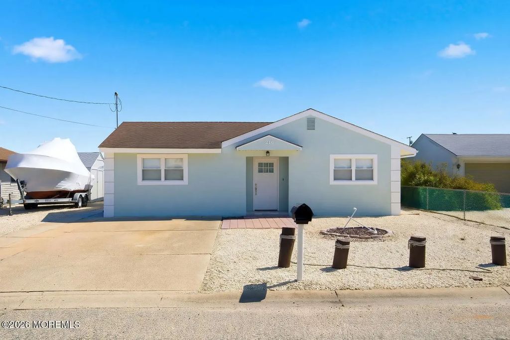 216 Montclair Road S, Barnegat