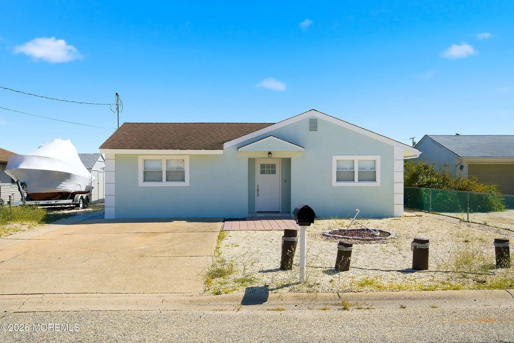 216 Montclair Road S, Barnegat