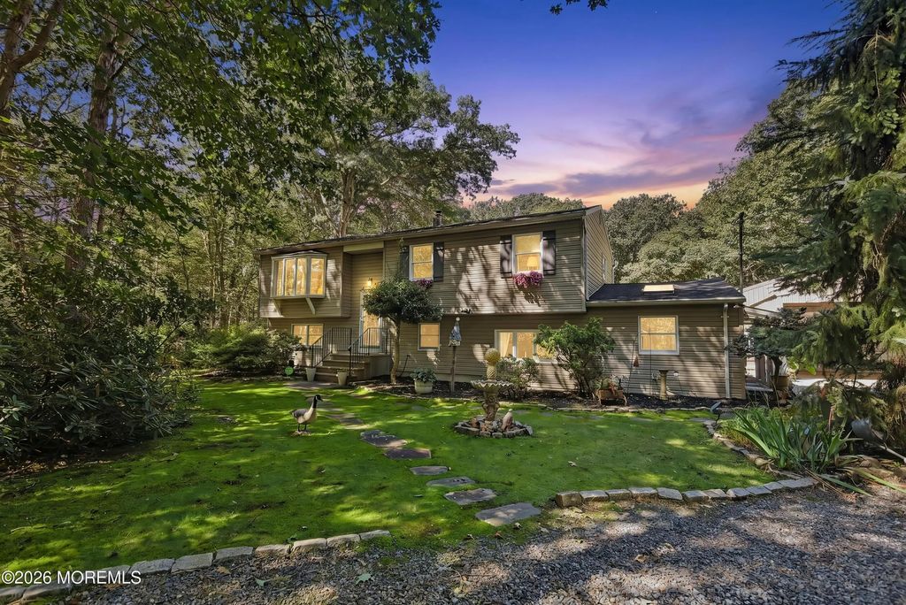 347 E Millstream Road, Cream Ridge