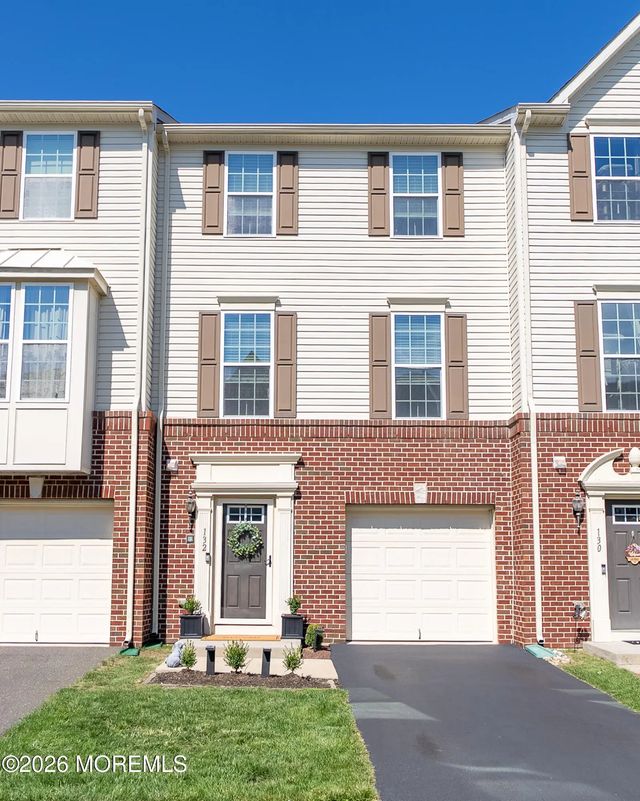 132 Kyle Drive, Tinton Falls