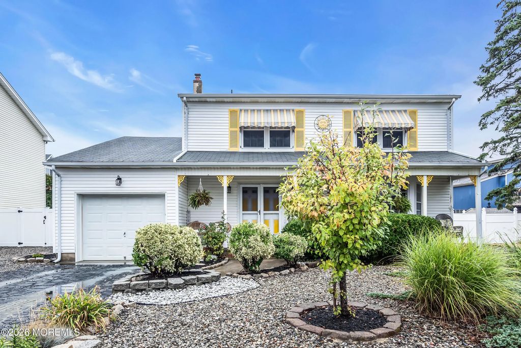 3290 Long Point Drive, Toms River