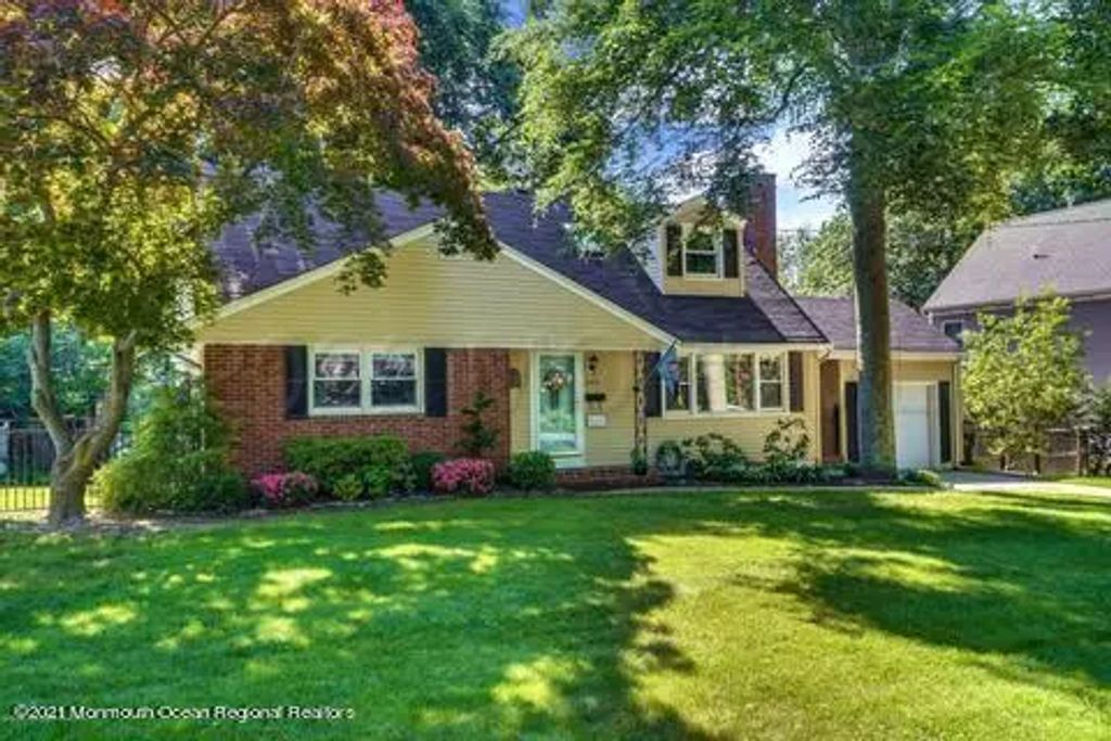 200 Highwood Road, Oakhurst