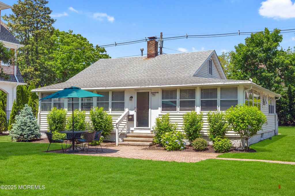 317 Philadelphia Boulevard, Sea Girt