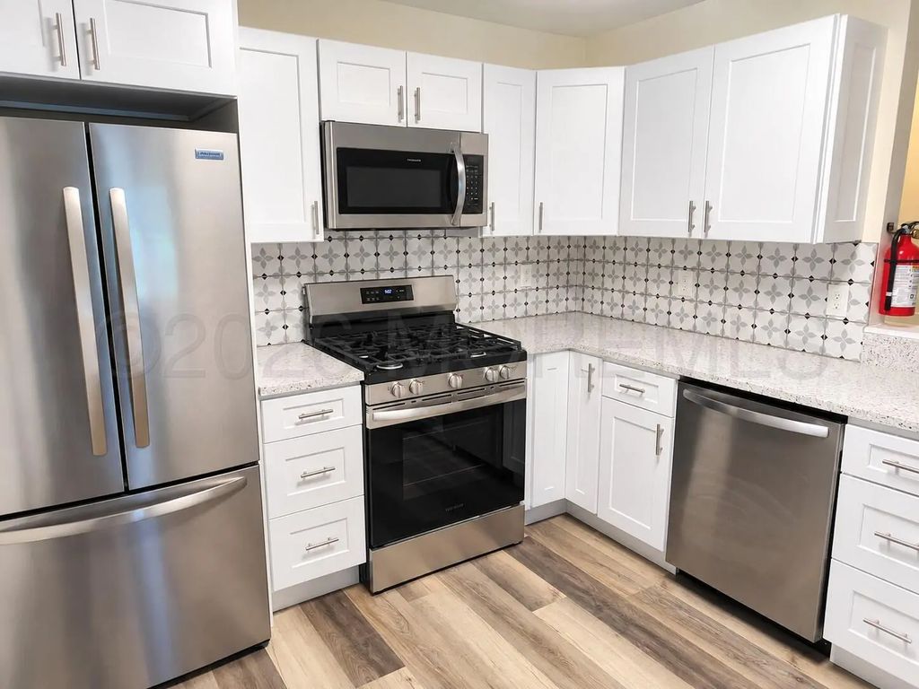 938 Pine Valley Court, Little Egg Harbor