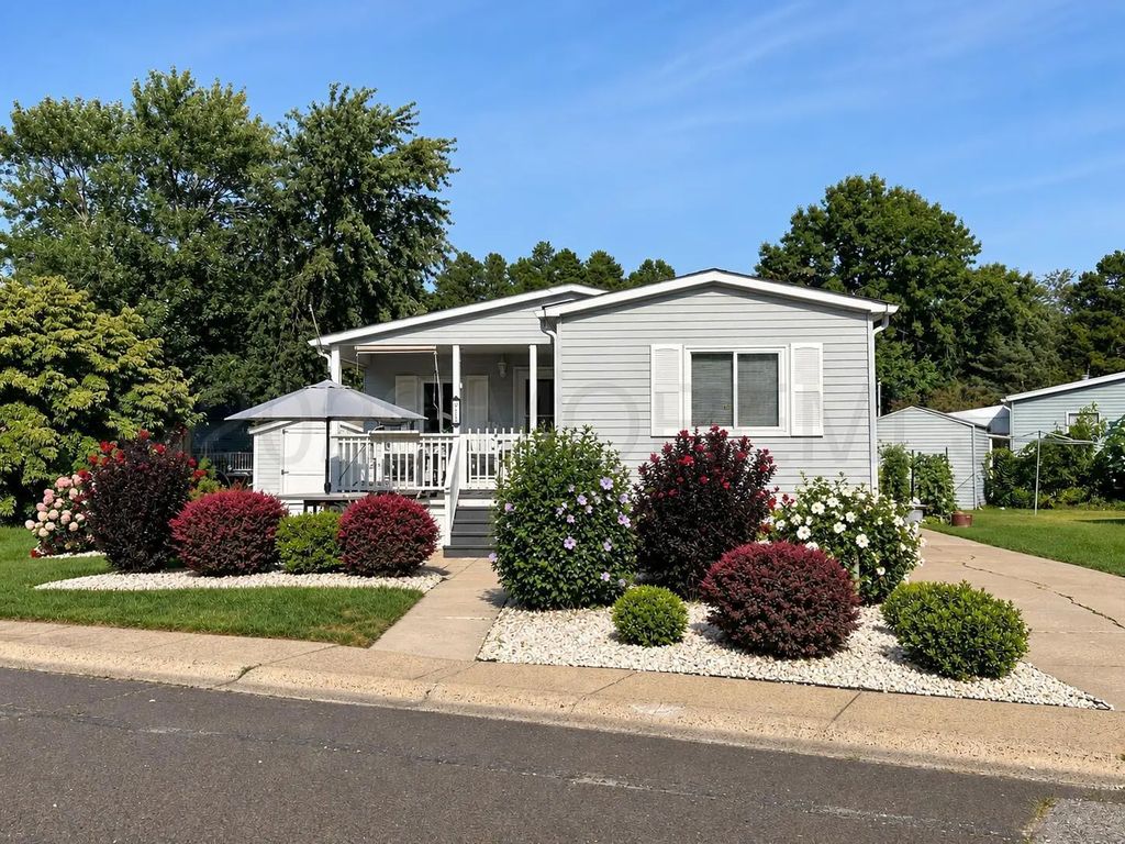 13 Judith Way, Jackson