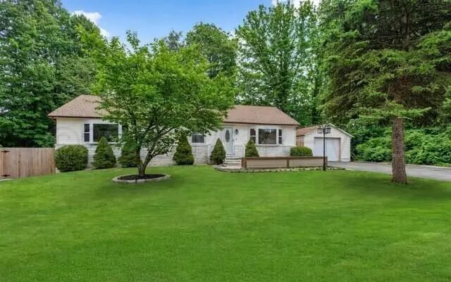 17 Laurel Avenue, Jackson