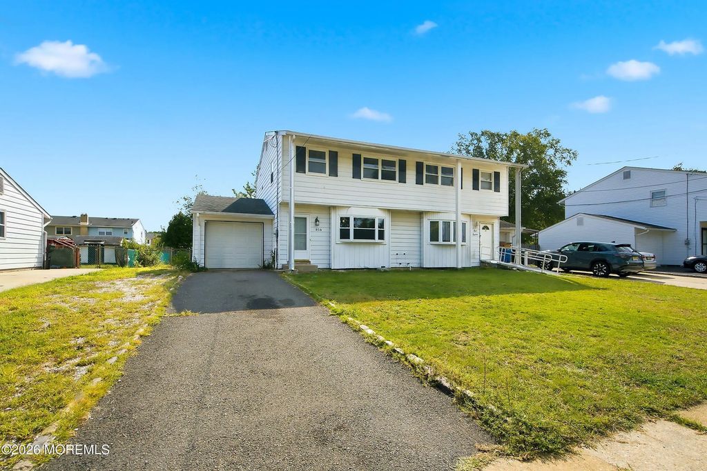 816 Union Avenue, Lakehurst