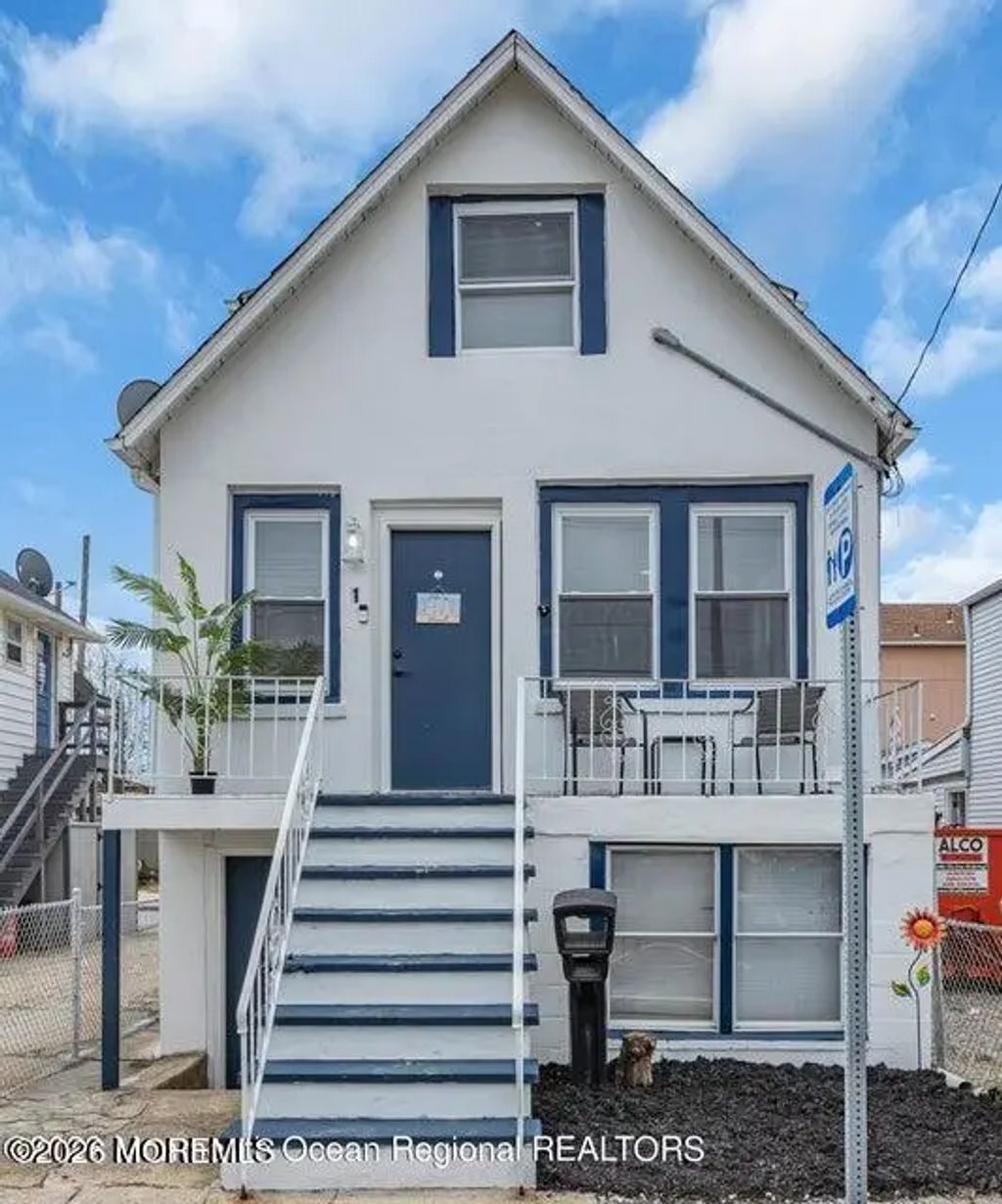 115 Blaine Avenue Upstairs, Seaside Heights