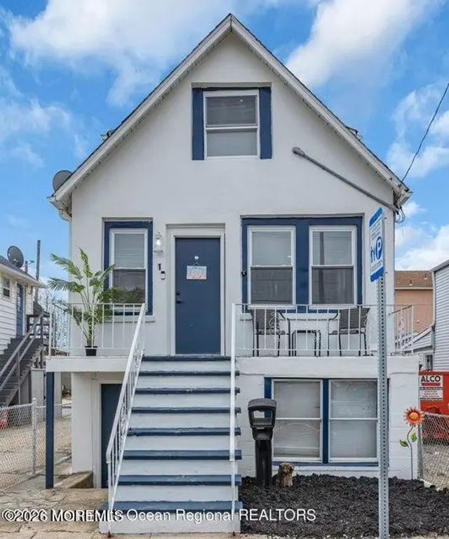 115 Blaine Avenue Upstairs, Seaside Heights