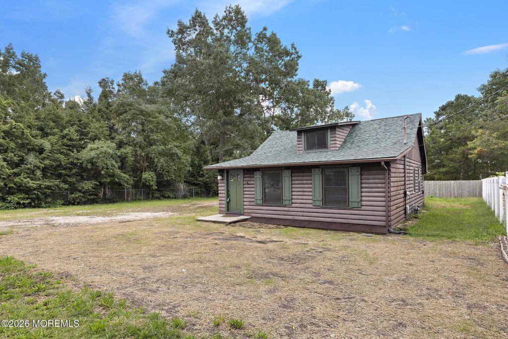 833 Windsor Street, Forked River