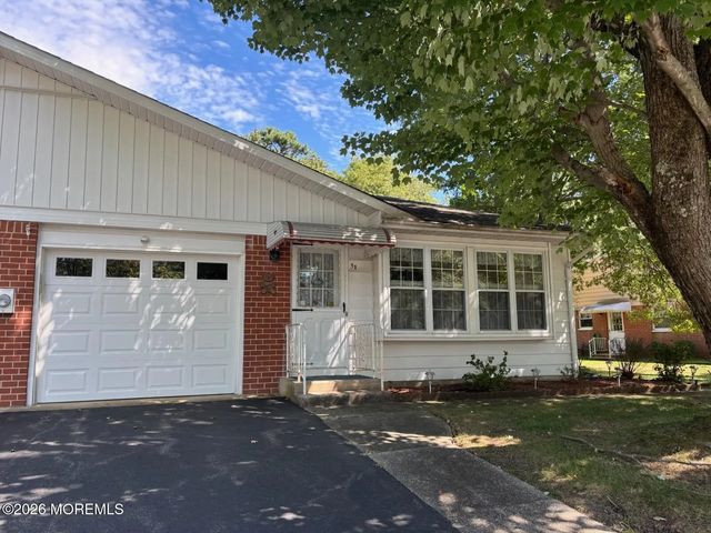 5b Monticello Drive B, Whiting