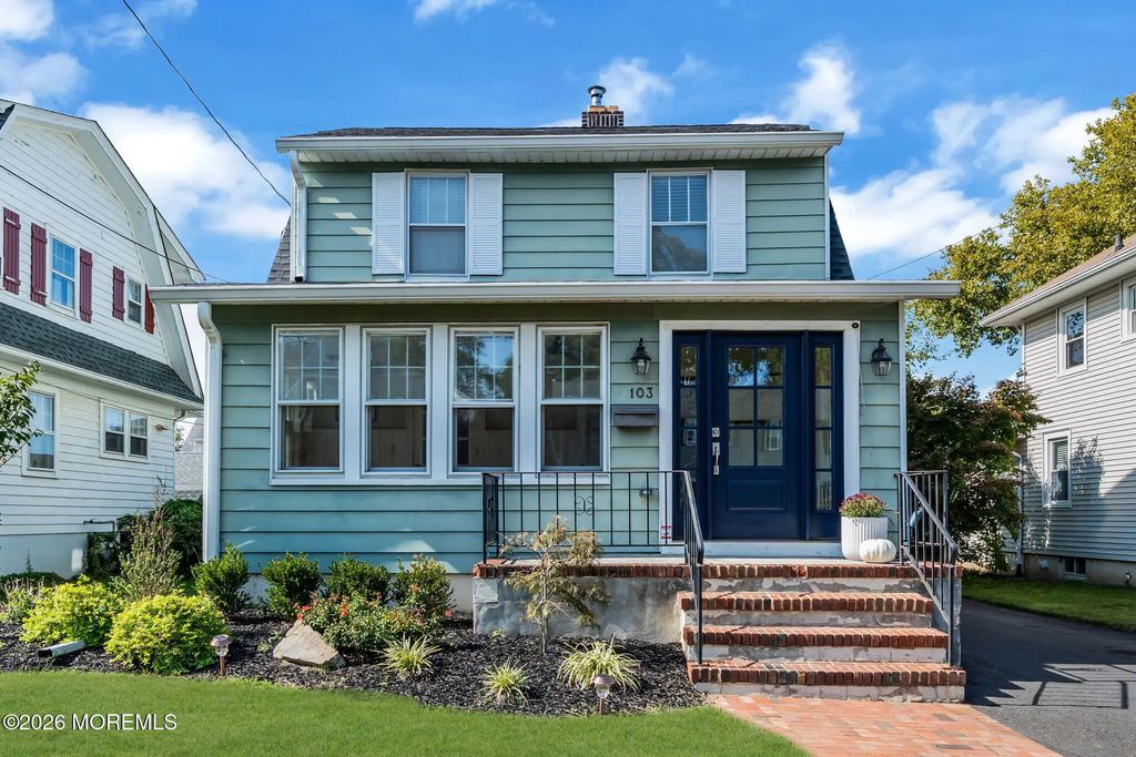 103 Mclaren Street, Red Bank