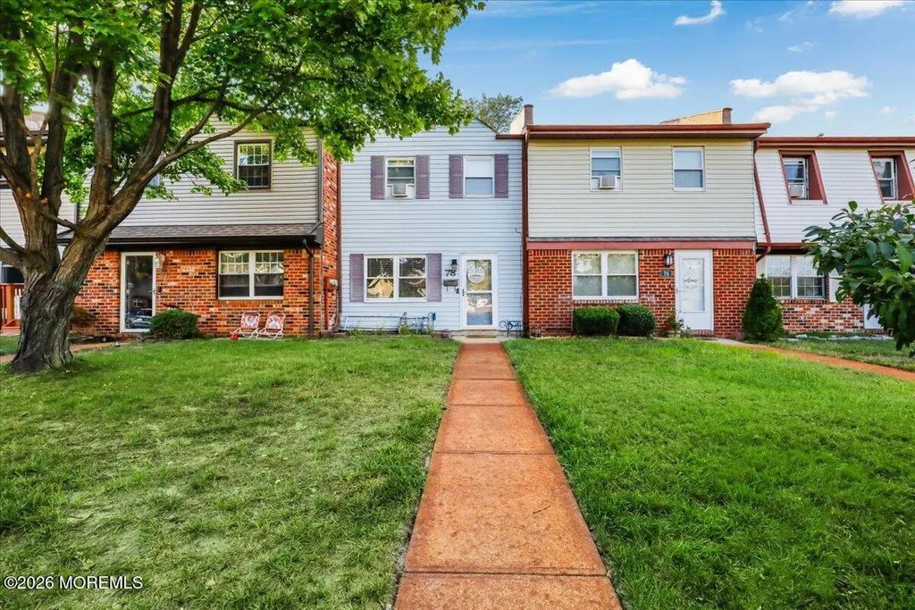 78 Greenwood Loop Road, Brick