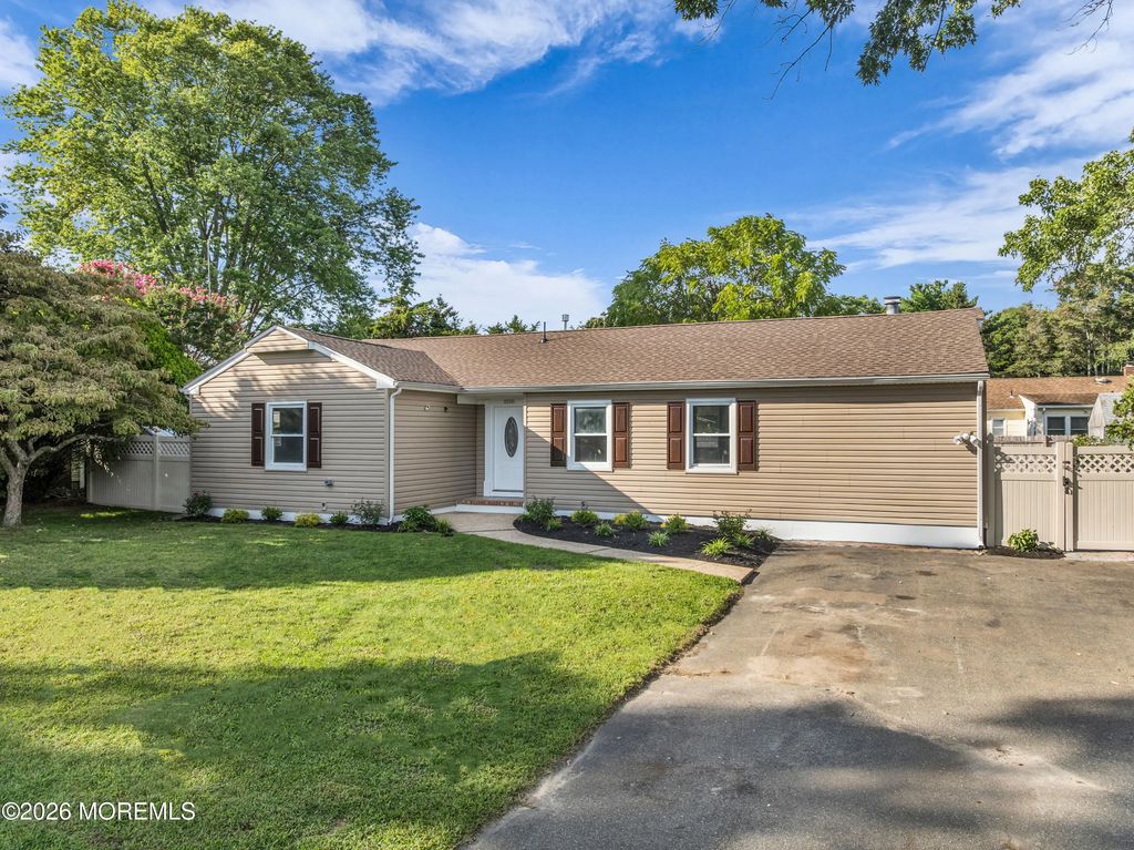 20 Haines Street E, Lanoka Harbor
