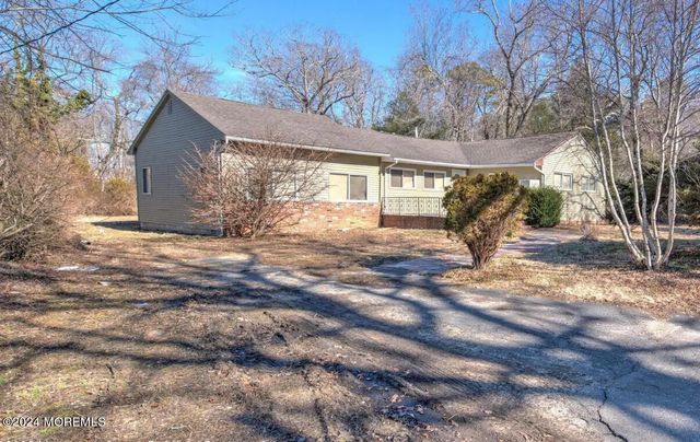 192 W 5th Street, Howell