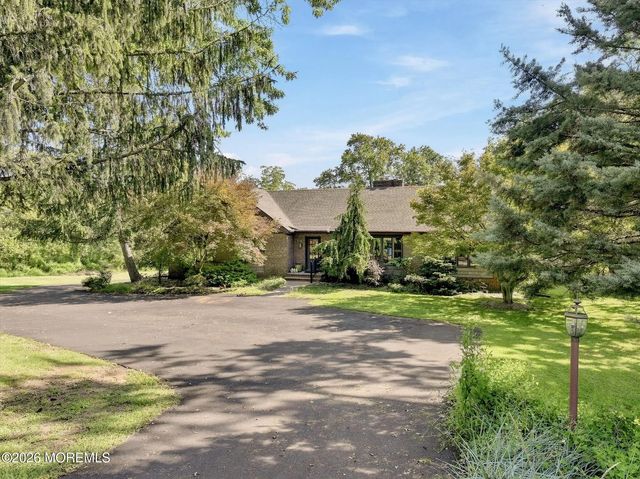 179 School Road E, Marlboro