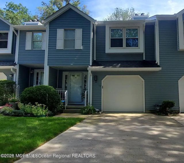 53 Essex Drive 2053, Little Silver