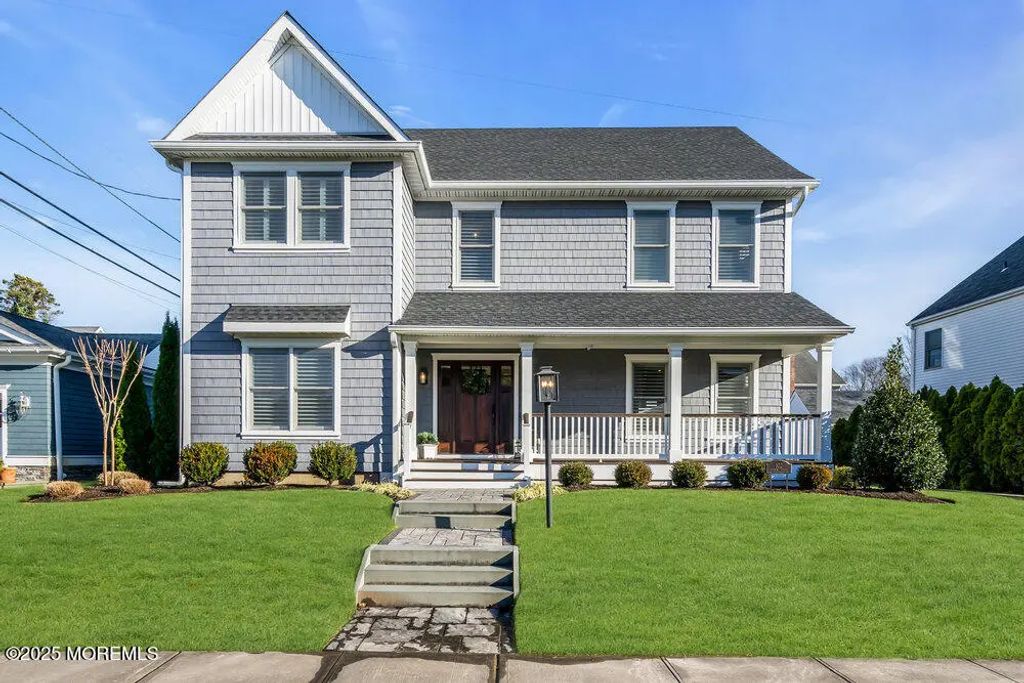 102 4th Avenue, Sea Girt