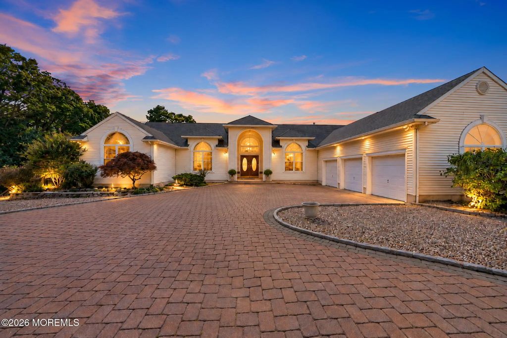 199 Royal Oak Drive, Waretown