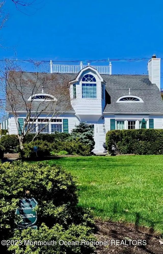 208 Passaic Avenue, Spring Lake