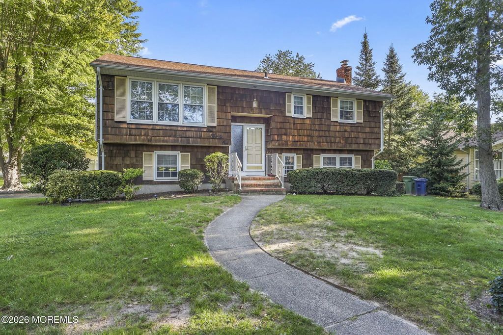 121 Durand Road, Neptune Township