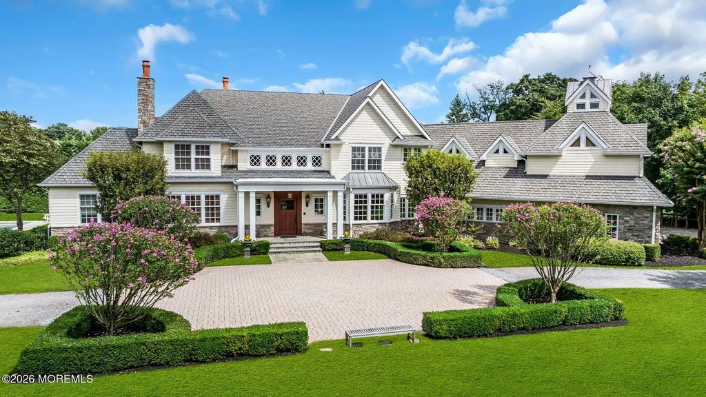 11 Woods End Road, Rumson