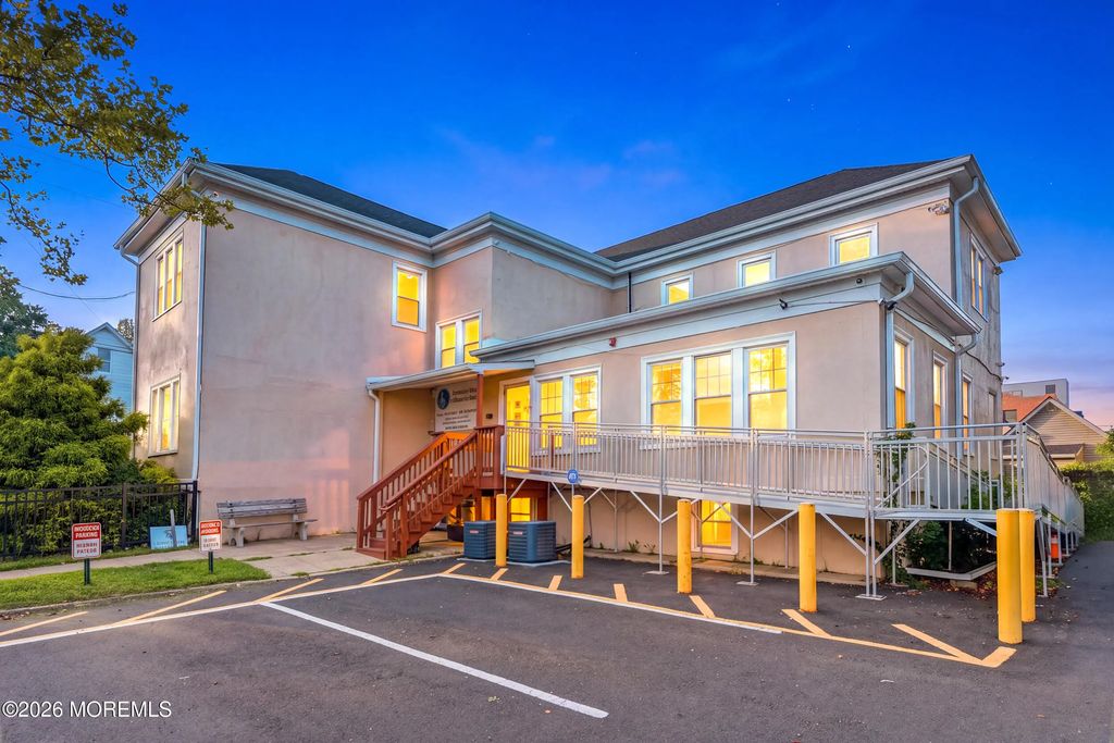 913 Sewall Avenue, Asbury Park