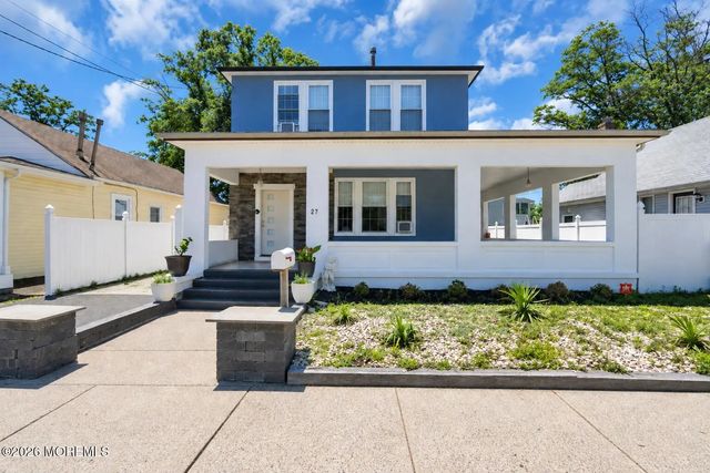 27 Oakwood Place, Keansburg