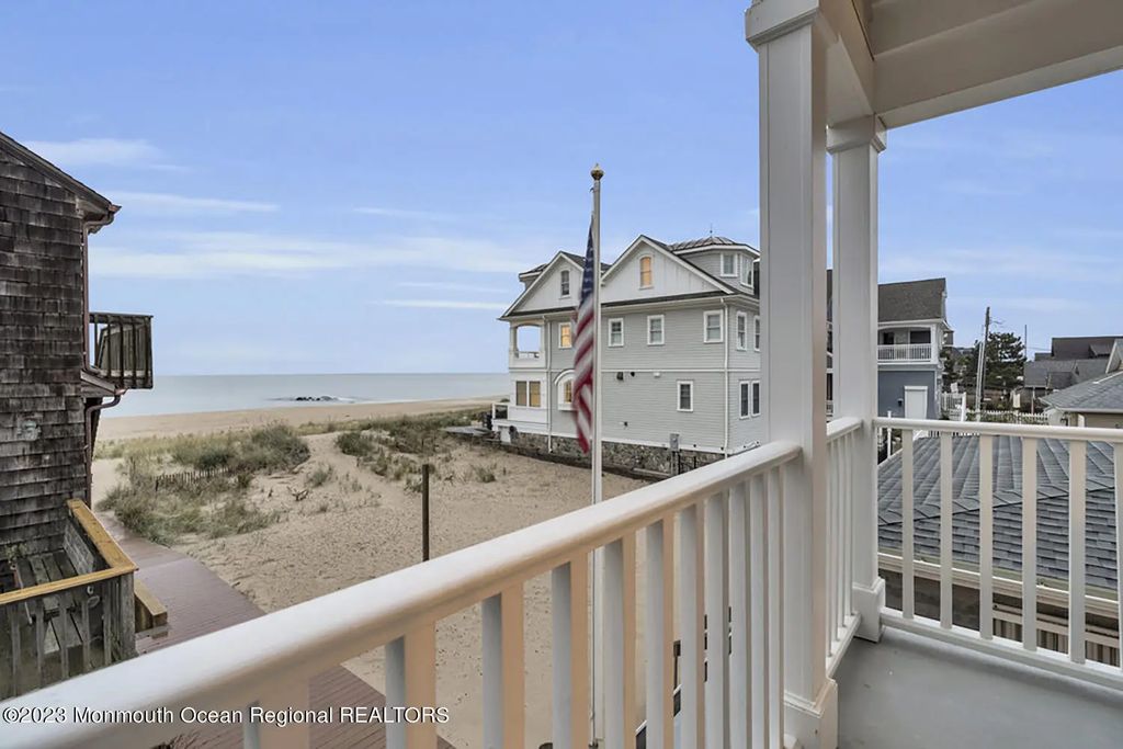 28 1st Avenue, Manasquan