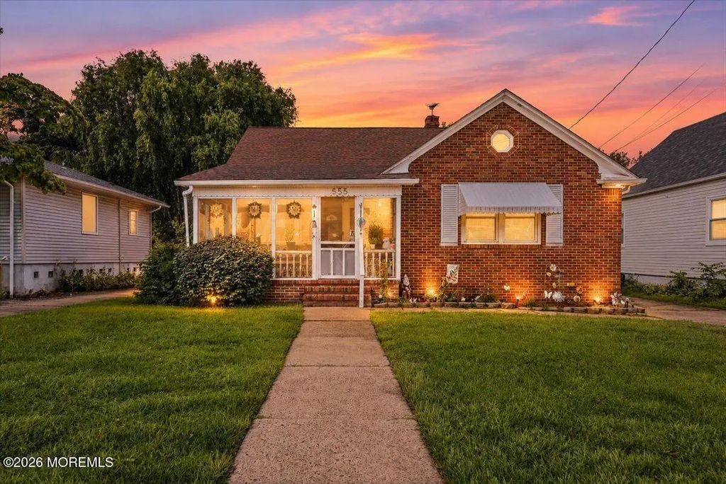 555 Main Street, Sayreville