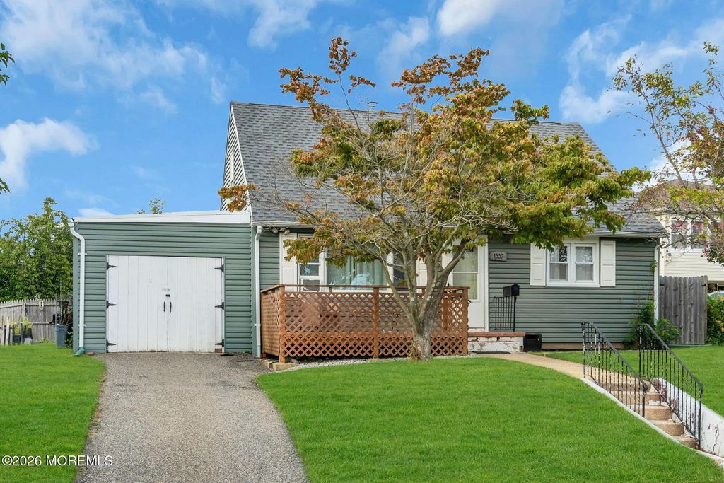 1537 8th Avenue, Neptune Township