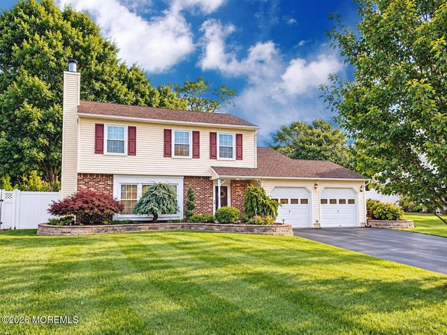 72 Bernard Drive, Howell