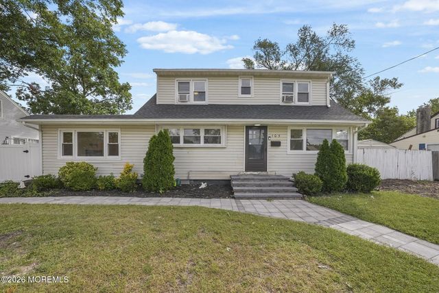 105 Roosevelt Drive, Brick