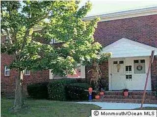 17 Azalea Court, Eatontown