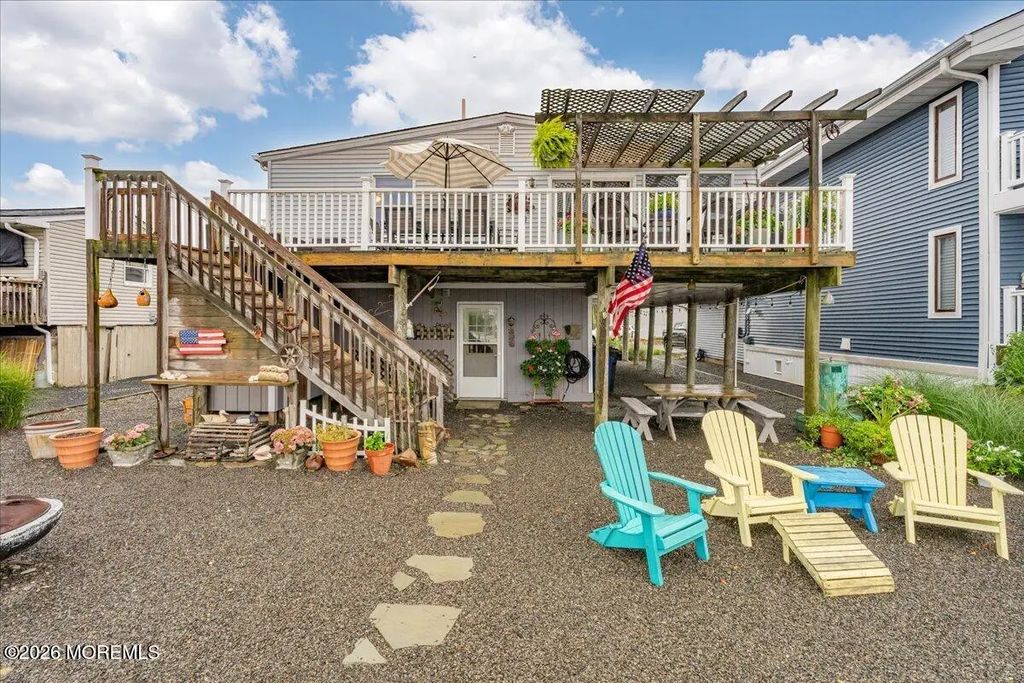 92 Dolphin Road, Tuckerton