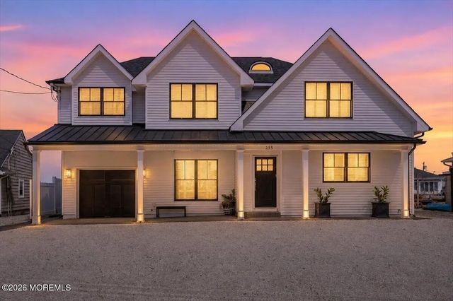 235 Bryn Mawr Avenue, Lavallette