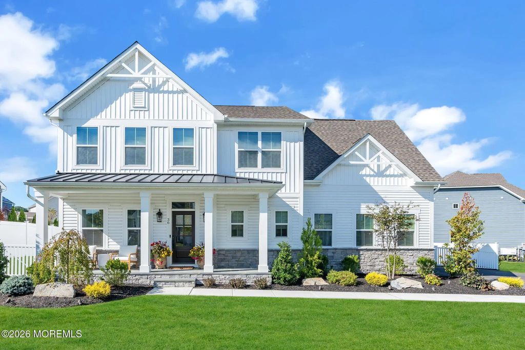 36 Charleston Street, Farmingdale