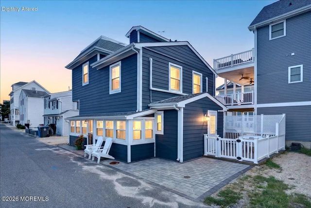 69 Spray Way, Lavallette