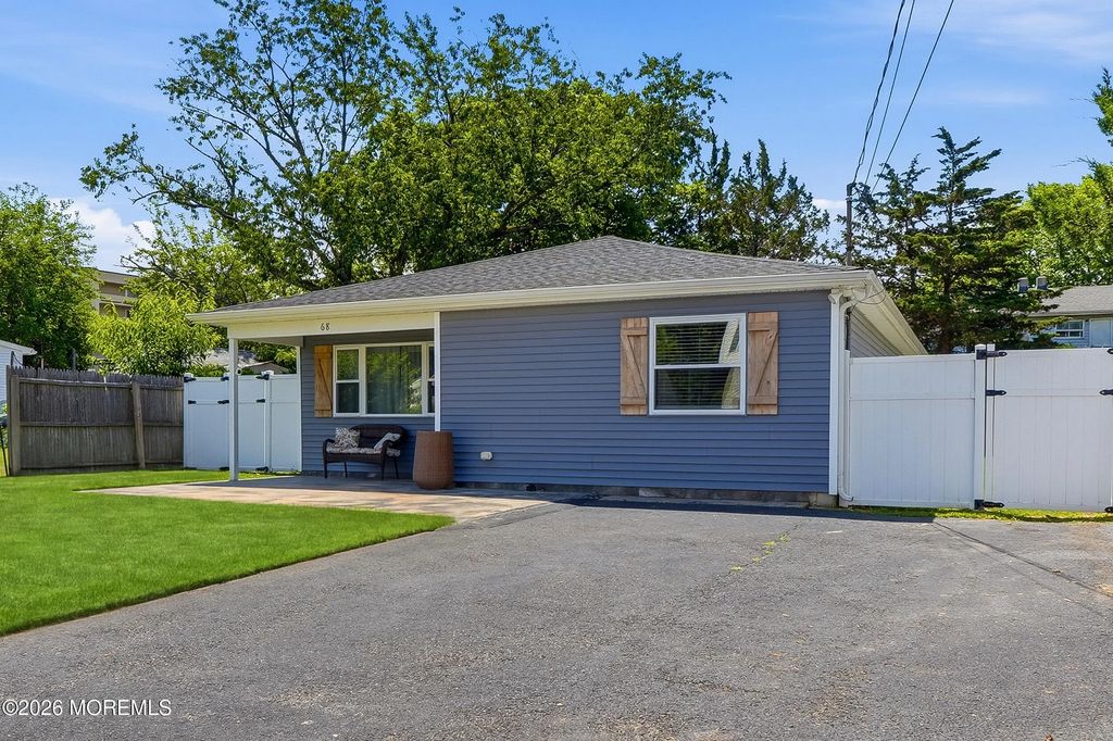 68 Berry Place, Long Branch