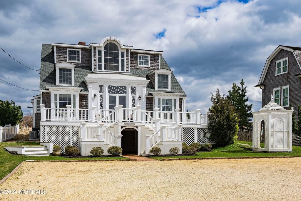 961 East Avenue, Mantoloking