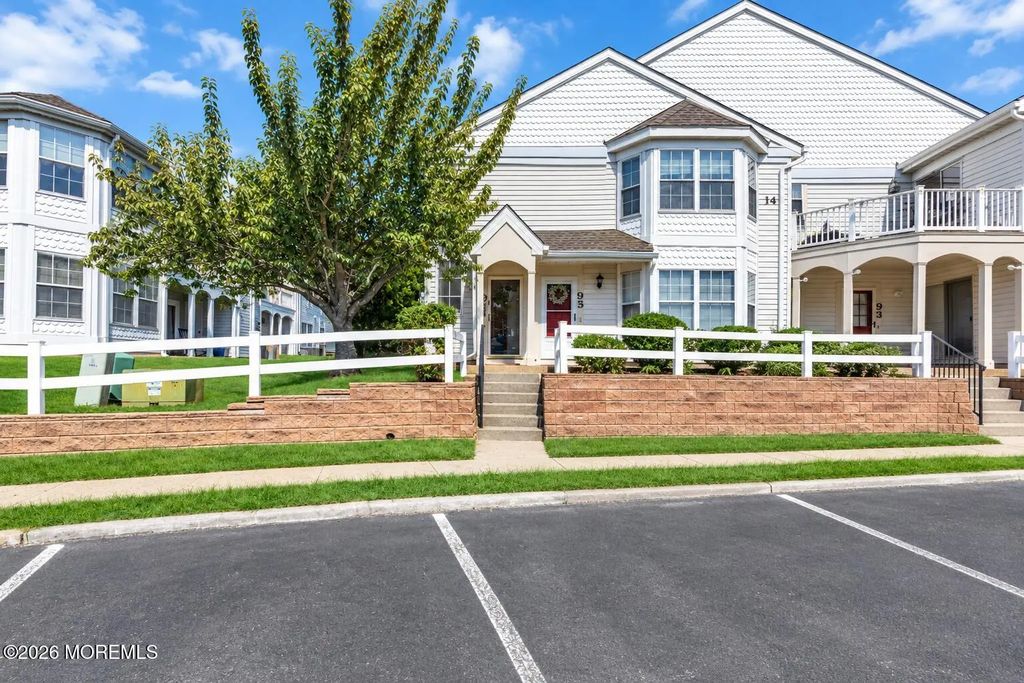 96 Tulip Lane, Freehold