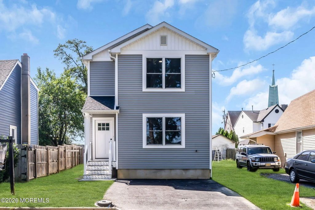430 Aumack Avenue, Union Beach