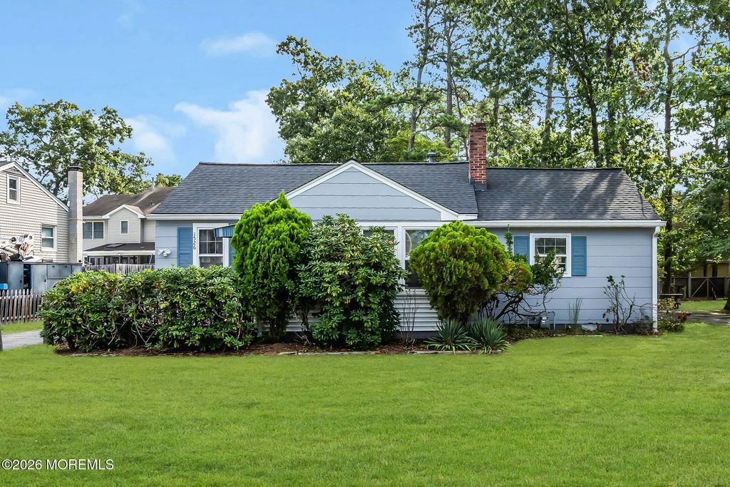 1526 Beverly Road, Lacey