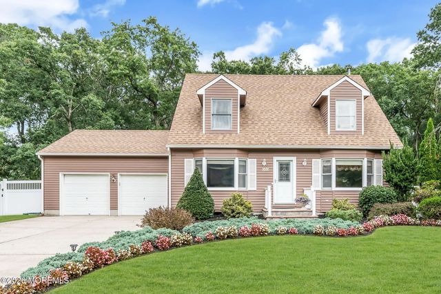 191 Edgemere Court, Toms River