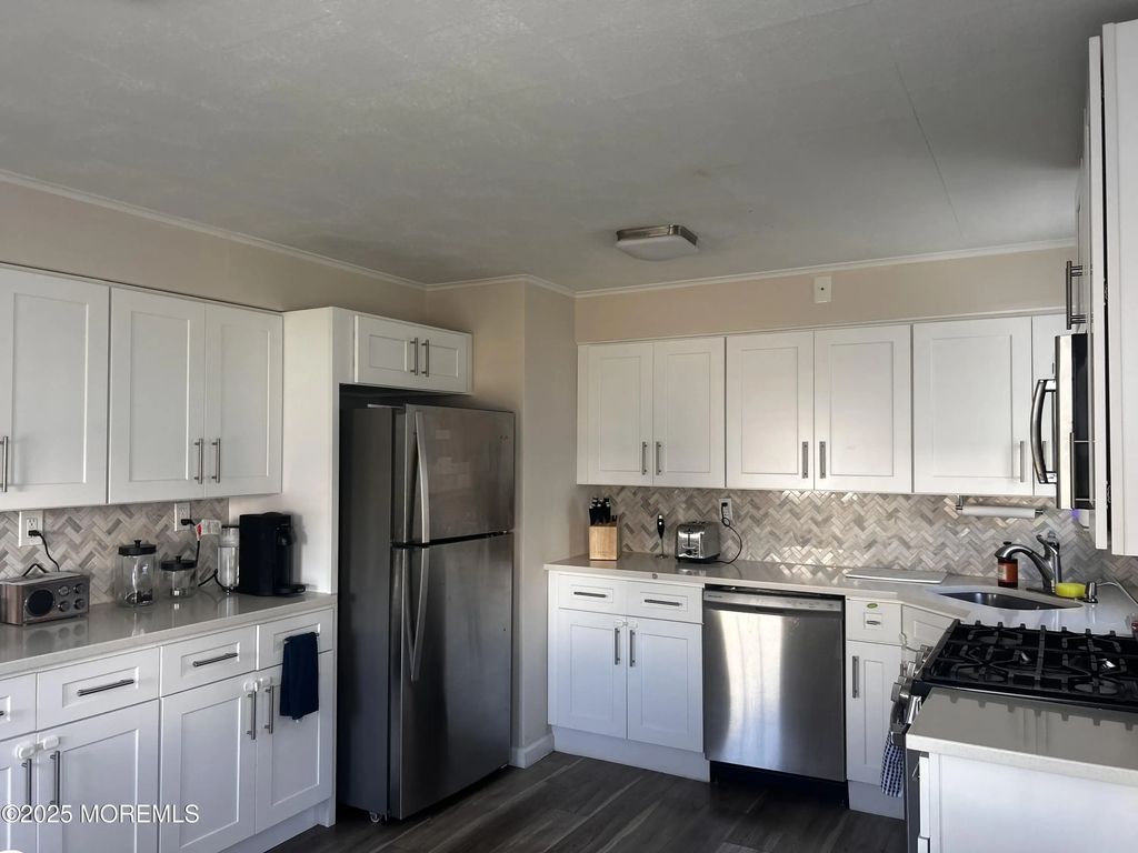 314 Park Terrace, Long Branch